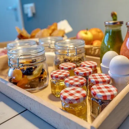 Larenstein Logeren In Tiny House 3* Velp (Gelderland)