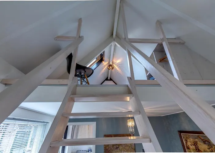 Larenstein Logeren In Tiny House 3* Velp (Gelderland)