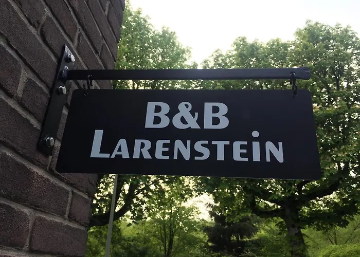 Bed and breakfast Larenstein Logeren In Tiny House