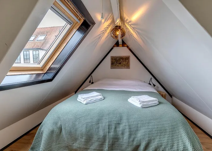 Larenstein Logeren In Tiny House 3* Velp (Gelderland)